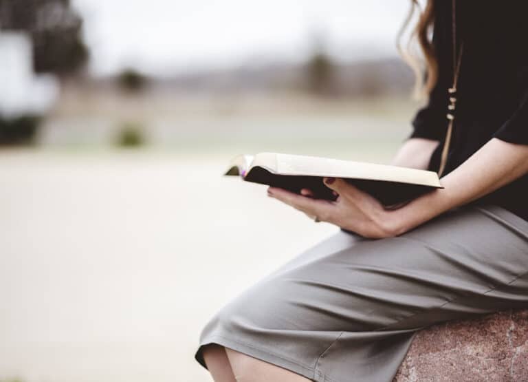 The Benefits of Reading the Bible That Will Change Your Life